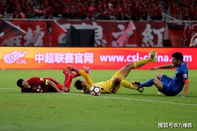 李刚仁荣获9月最佳球员奖 感谢队友支持